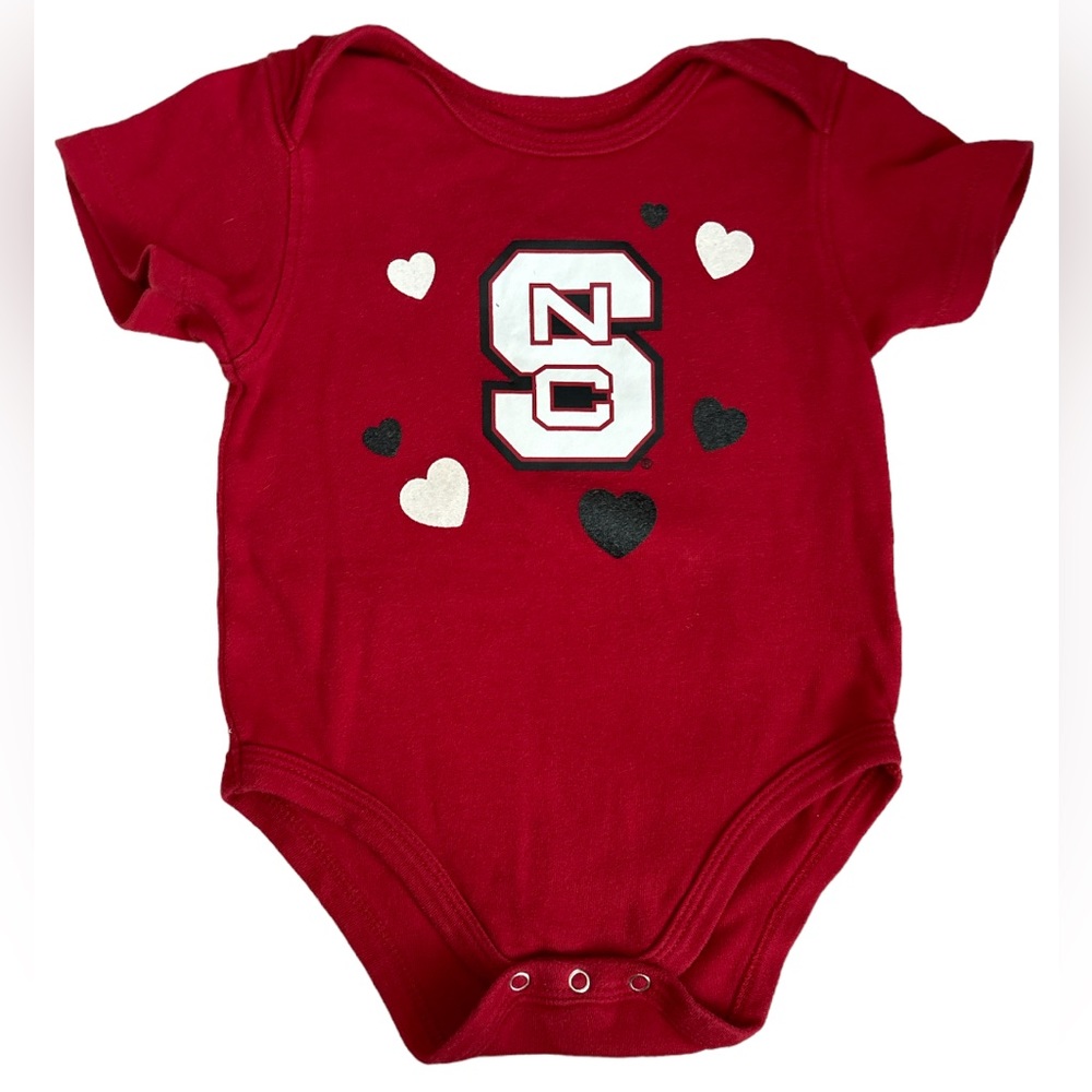 ⚡️5/$25 Sale⚡️ NC State Wolfpack 12 month onesie